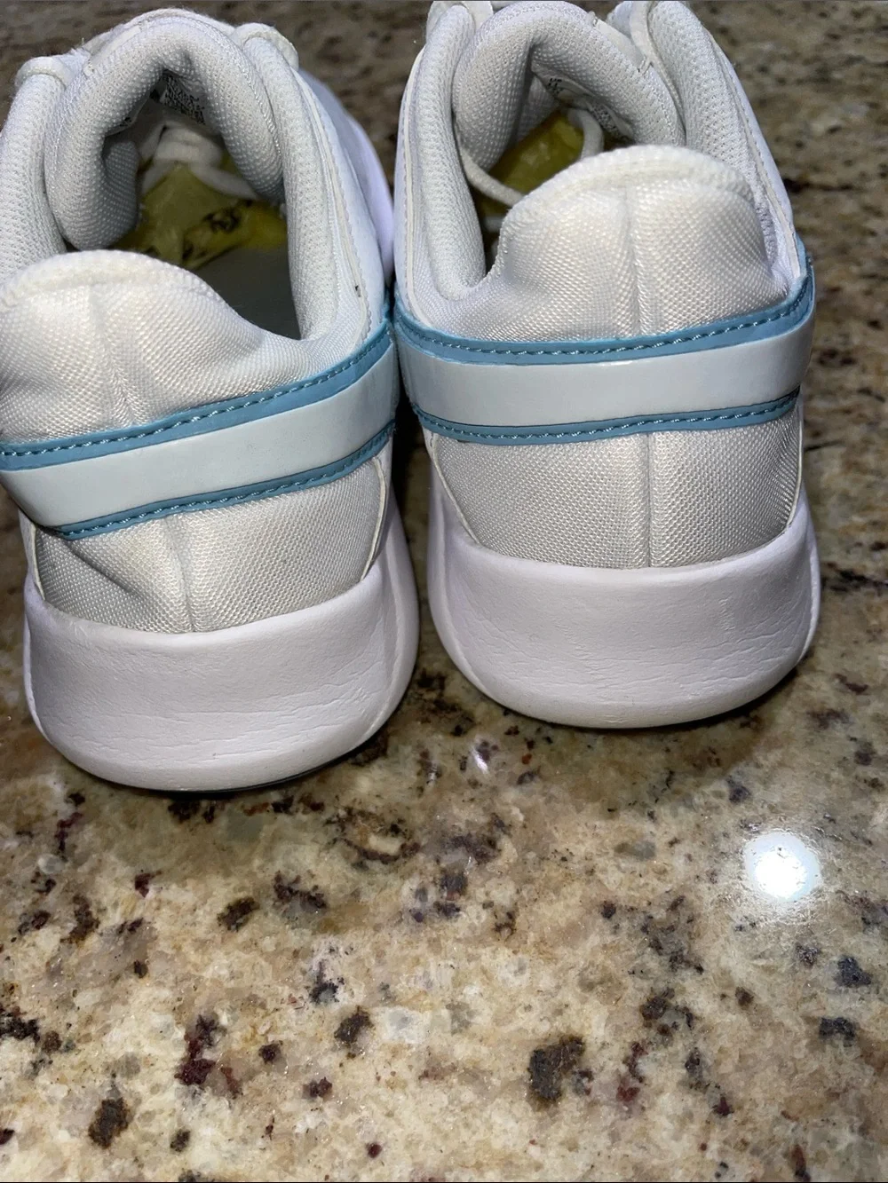 Nike Legend Essential 2